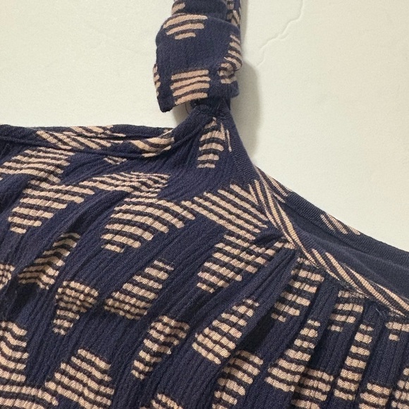 A Pea in the Pod Nursing Mini Sleeveless Blue and Tan Pleated Sundress w Pockets - Picture 11 of 14